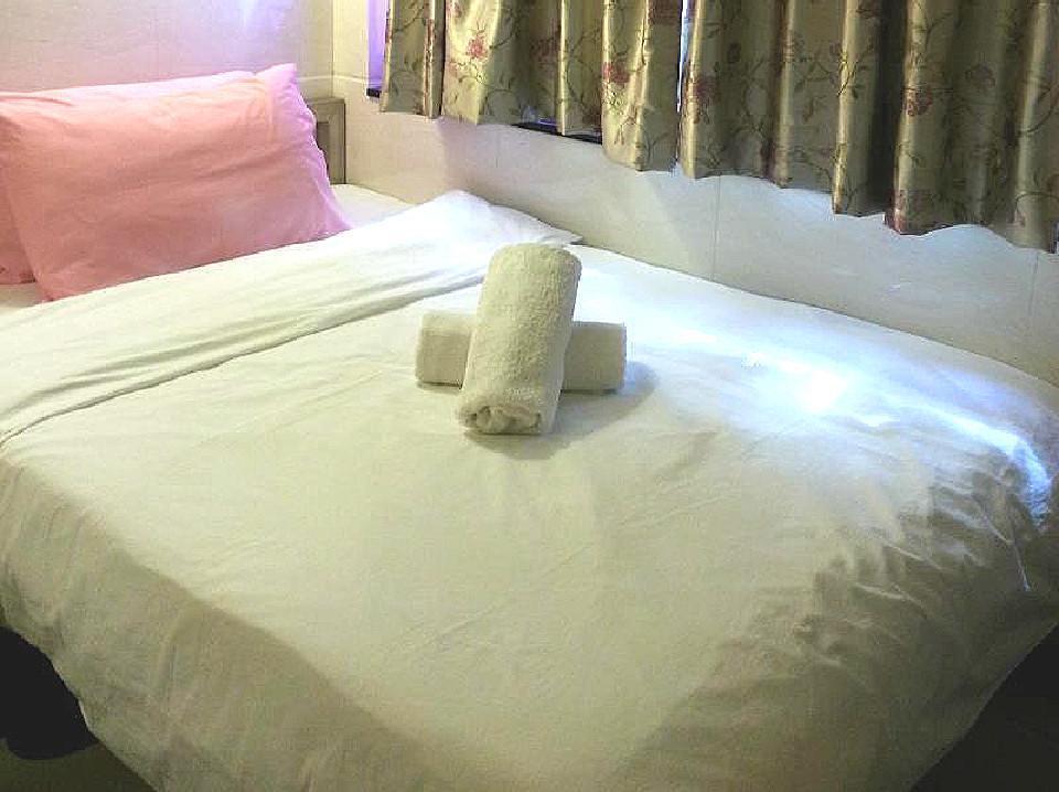Maple Leaf Guest House Хонконг Екстериор снимка