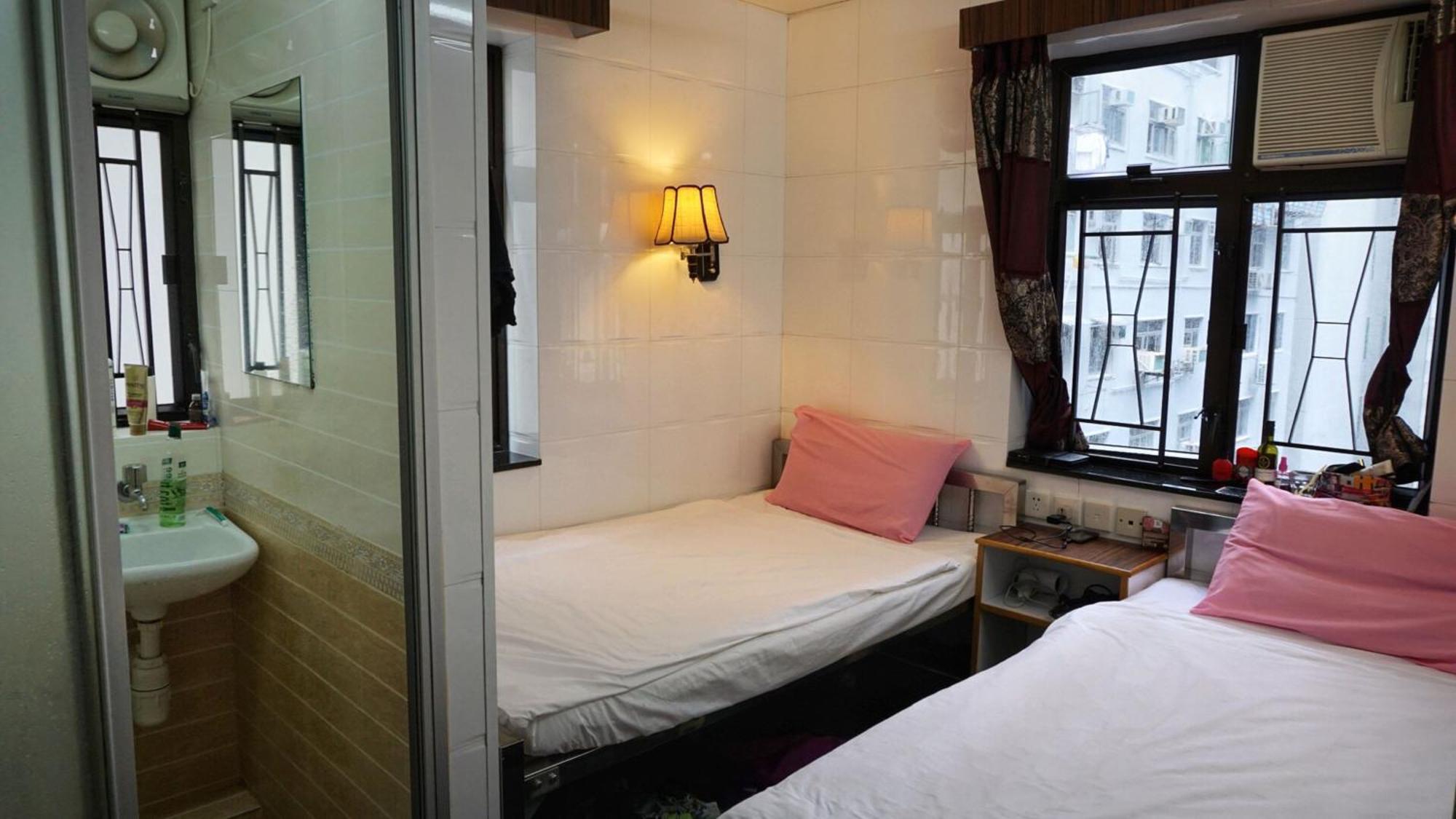Maple Leaf Guest House Хонконг Екстериор снимка